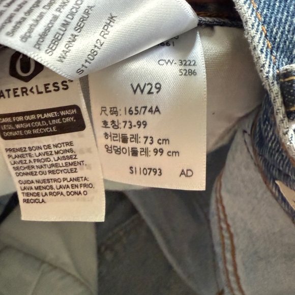 Levi Strauss Two Tone Cut-Off Jean Shorts - Size 29 - Picture 6 of 9